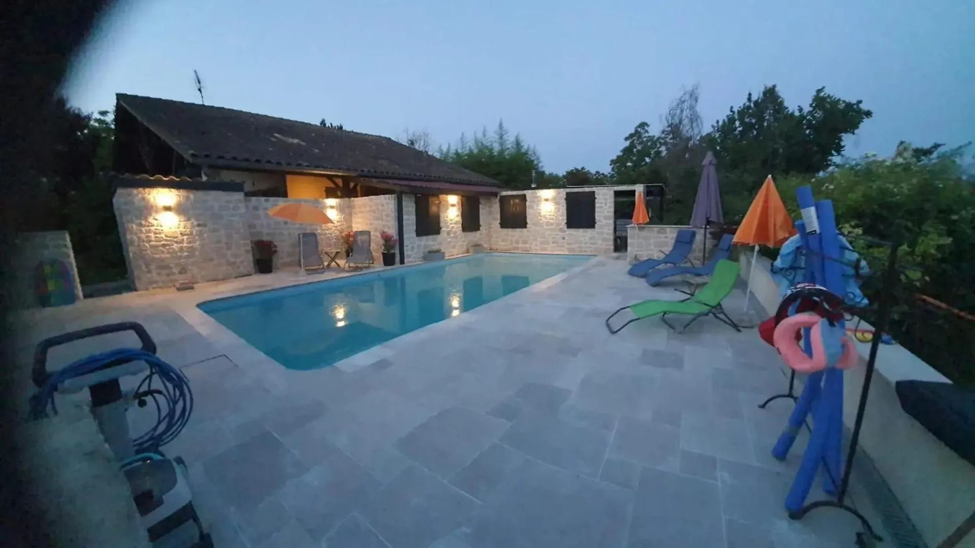 Maison Charmante A Montfermier Avec Piscine Privee 0*,  Frankreich