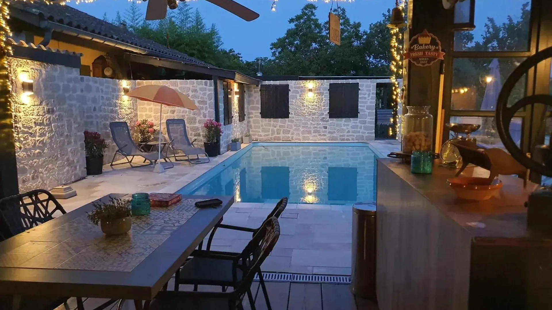 Maison Charmante A Montfermier Avec Piscine Privee